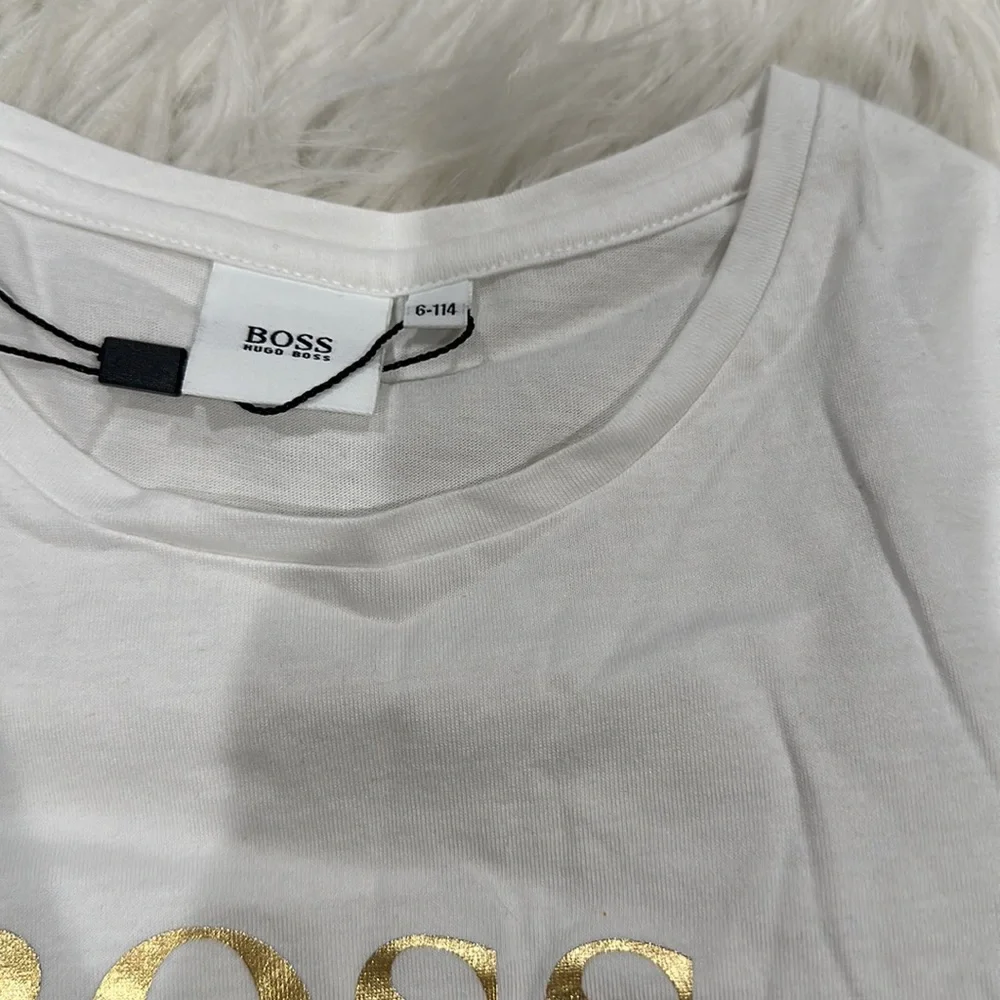 Hugo Boss - Picture 2 of 4